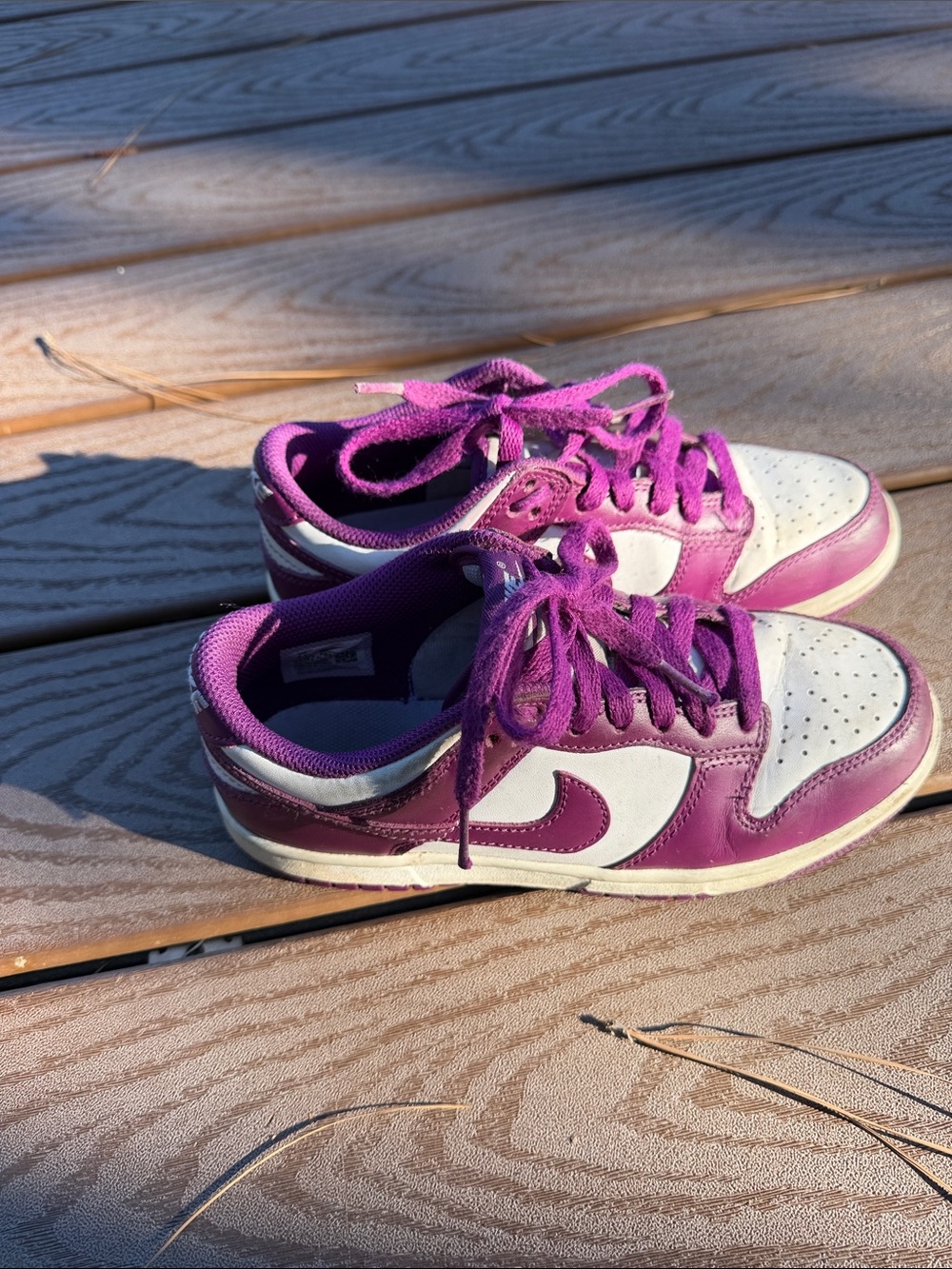 Nike Dunk Low GS Sneakers – Purple/White – Size 4.5Y (Women’s 6)